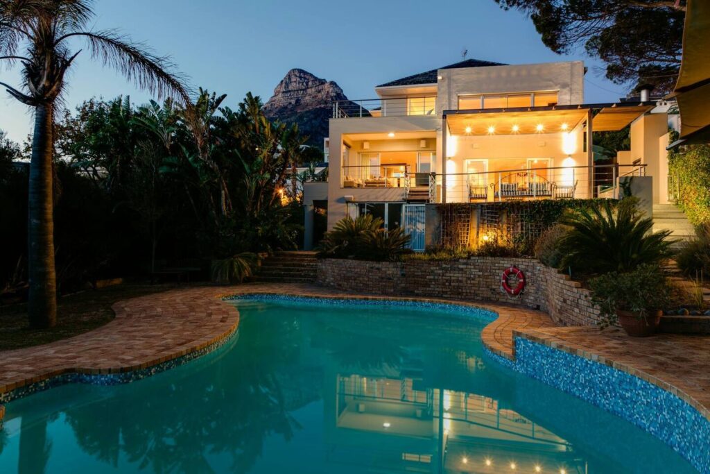 Lookout Villa - Cape Town